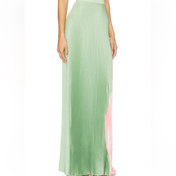 New Lidee Gala Skirt in Une Fleur Rose 8 - Picture 5 of 12